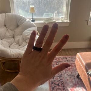 Oura gen4 size 6 black ring READ DESCRIPTION